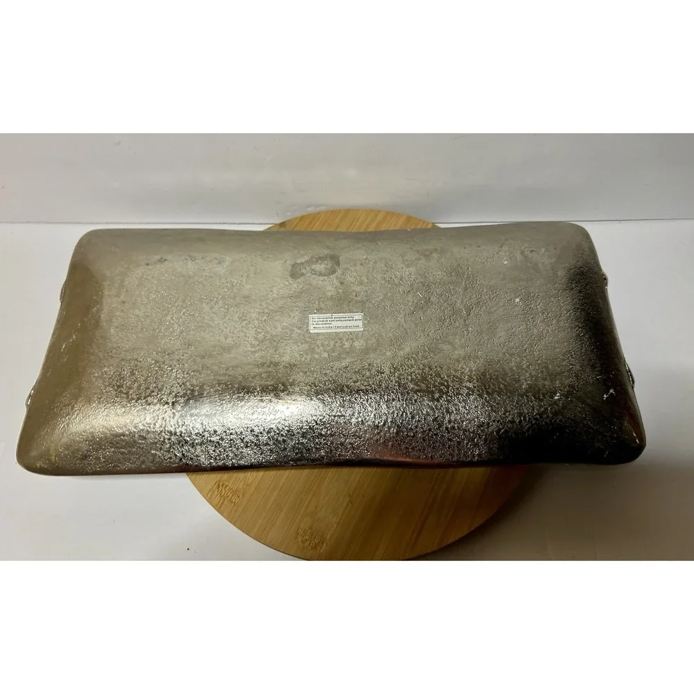 Silver‎ Aluminum Tray With 